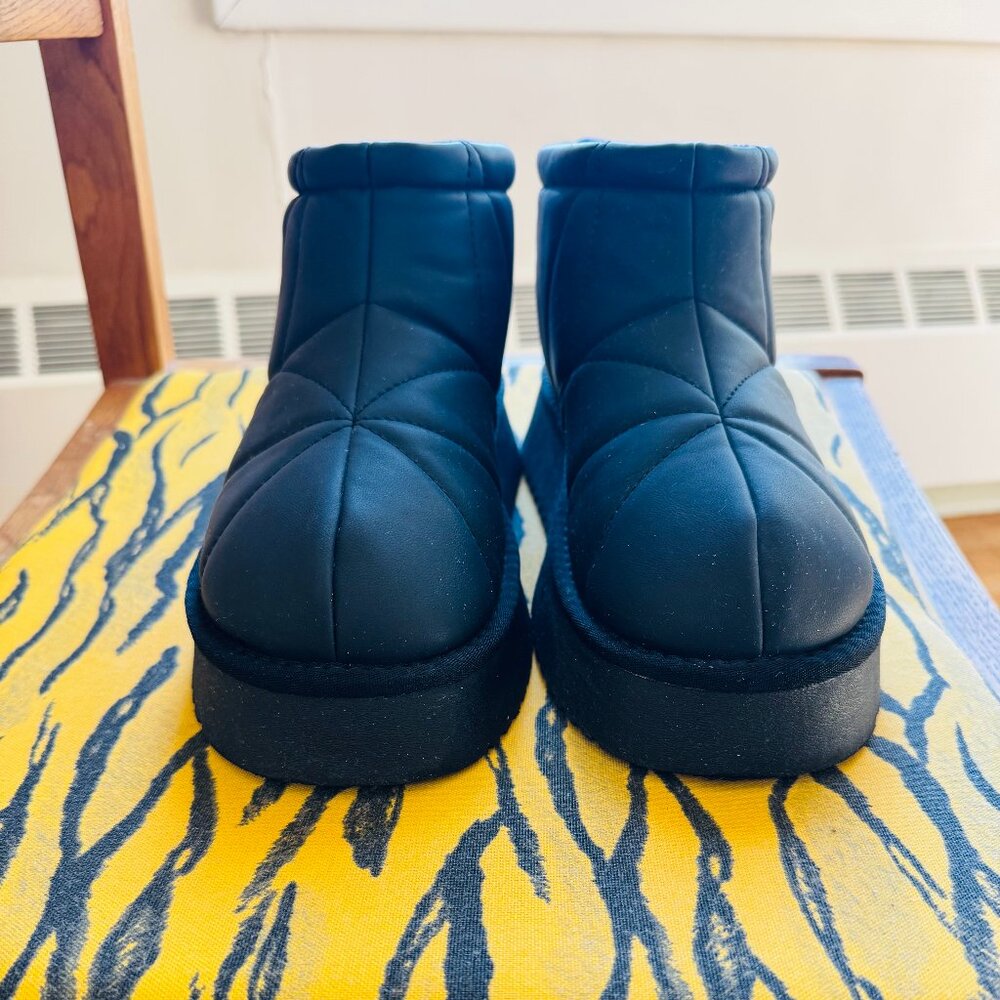 Lonza Antero Black, Women's Size 38, Platform Wool Lined Slip On Bootie